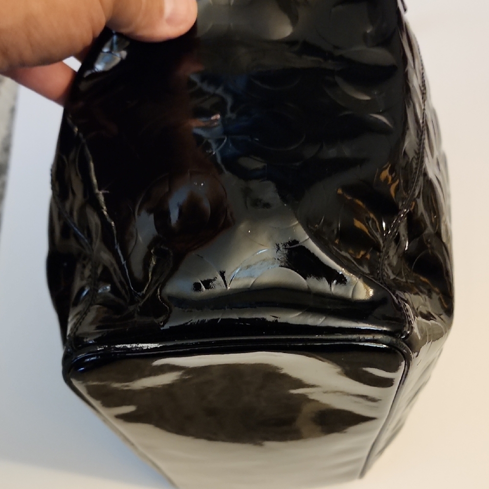 Coach Peyton Op Art Black Patent Leather Tote - Picture 9 of 16